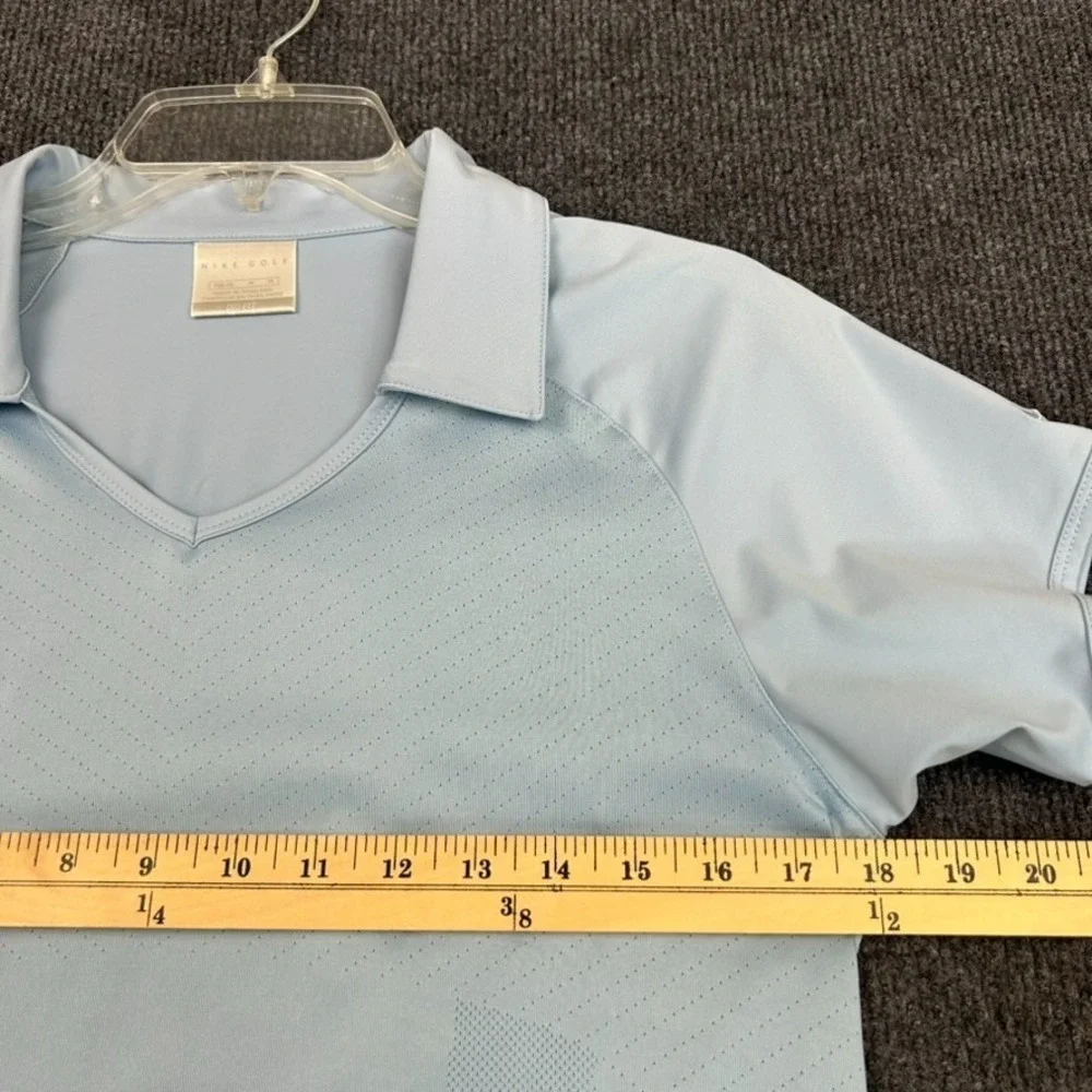 NIKE Golf Dri-Fit Women's Shirt Medium Short Sleeve Polo Ice Blue Preppy Sporty - Picture 3 of 12